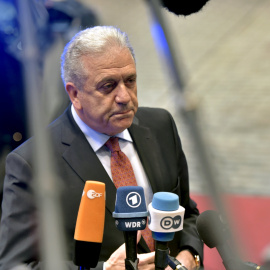 El comisario europeo de Interior,Dimitris Avramopoulos, a su llegada.- REUTERS