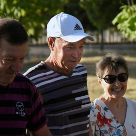 L'històric etarra Santiago Arrospide Sarasola "Santi Potro", ha sortit de presó de Topas, a Salamanca, acompanyat de tres familiars.EFE/J.M.Garcia