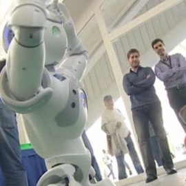 160 robots compiten en la Ciudad de las Artes