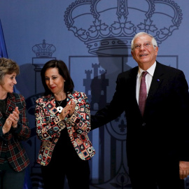 El ministro de Exteriores en funciones y próximo jefe de la diplomacia europea, Josep Borrell, se ha despedido de su cargo este viernes en un acto celebrado en el Palacio de Santa Cruz en Madrid donde ha estado acompañado de las titular en funciones de 