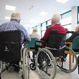 Ancianos en una residencia