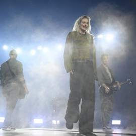 Emily Armstrong  con Linkin Park durante su concierto de presentación en una transmisión en vivo el 5 de septiembre de 2024 en Burbank, California.