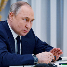 El presidente ruso, Vladimir Putin, asiste a una reunión con el secretario general de la ONU, António Guterres, en Moscú, a 26 de abril de 2022.