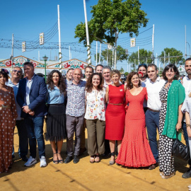 Yolanda Díaz, junto con los líderes de las izquierdas andaluzas, este jueves en la Feria de Sevilla.