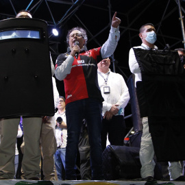 05/05/2022 Imagen de archivo de Gustavo Petro durante un acto de campaña con mucha protección.