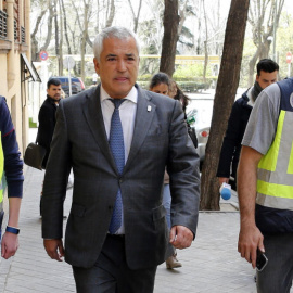 Luis Pineda, en el momento en el que fue detenido por la policía en 2016 / EFE