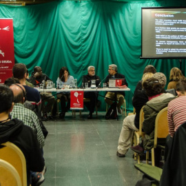 Foto 1.- Mesa sobre la visión global de la deuda./Jorge Ferreira Pechs