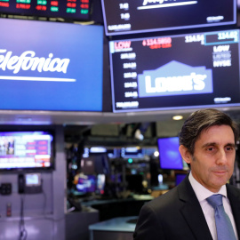 El presidente ejecutivo de Telefónica, José María Álvarez Pallete, en el patio de negociación de la Bolsa de Nueva York (NYSE). REUTERS/Lucas Jackson