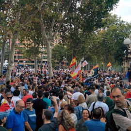 Concentración ante el parque de la Ciutadella de Barcelona. /EUROPA PRESS