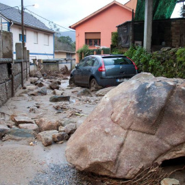Desprendimientos producidos a consecuencia de las lluvias caídas por este temporal que asola Galicia. EFE/Salvador Sas