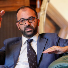 El hasta ahora ministro de Educación de Italia,  Lorenzo Fioramonti. / REUTERS