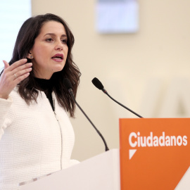 La portavoz de Ciudadanos, Inés Arrimadas, durante la rueda de prensa ofrecida este jueves. / Europa Press