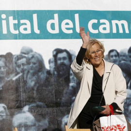 La candidata de Ahora Madrid a la Alcaldía, Manuela Carme, en su último mítin de campaña en 2015. (EFE / EFE)