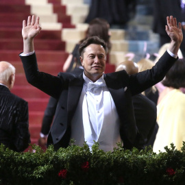 17/05/2022. Elon Musk a su llegada a la 'Met Gala' celebrada en el Museo Metropolitano de Nueva York, a 2 de mayo de 2022.