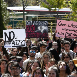 Concentración contra el acoso sexual en la Universidad de Granada.
