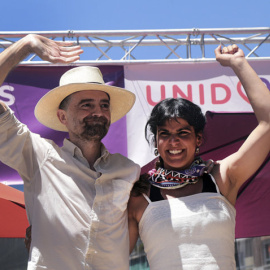 Antonio Maíllo, líder de IU-CA, y Teresa Rodríguez, de Podemos, en un mitin en Granada. EFE