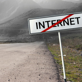 Las personas con un mayor uso previo de la tecnología experimentan mayor ansiedad, frustración y confusión al dejar de usarla, pero se les pasa en el curso de un día. / AdobeStock