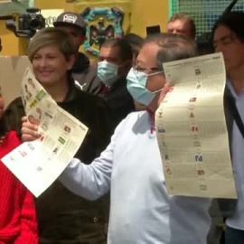 Colombia afronta en las urnas el reto del cambio tras una campaña polarizada