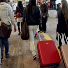 Muchos desplazamientos entre provincias se producen para buscar mejor calidad de vida, según el estudio. | EFE