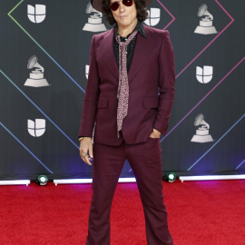 Enrique Bunbury en la 22.a Entrega Anual del Latin GRAMMY en el MGM Grand Garden Arena el 18 de noviembre de 2021
