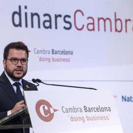 El vicepresident de la Generalitat de Catalunya, Pere Aragonès, en la seva intervenció al dinar-col·loqui convocat per la Cambra de Barcelona / EFE Quique García