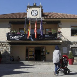 El concejal del PP Ángel Viñas intentó chantajear a la alcaldesa de Torrelodones - EFE