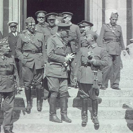 Francisco Franco y otros militares golpistas durante la Guerra Civil
