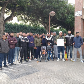 Tunecinos participantes en la concentración - R.S