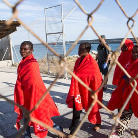 Los flujos de llegada de migrantes a España han sido en los últimos años similares a la salida de ciudadanos autóctonos. / ARCHIVO