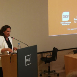 L'alcaldessa de Barcelona, Ada Colau, a la conferència de jornades Nou Curs Polític, organitzades per les fundacions vinculades a les diverses organitzacions dels Comuns. @CatEnComu_Podem