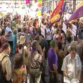 Decenas de personas se concentran en Madrid contra la reforma de la Ley del Aborto