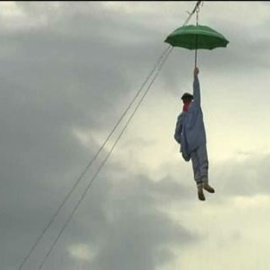 Miles de personas reciben a Celedón