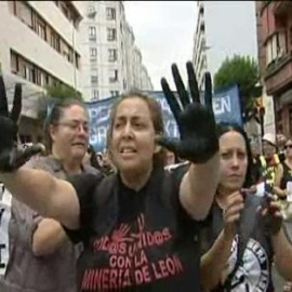 Las mujeres del carbón reclaman una solución en las calles 