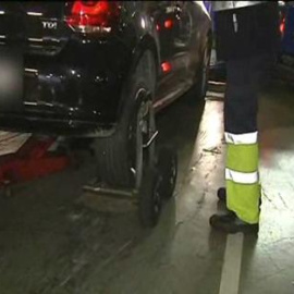 Las grúas de Barcelona recogen 10.000 vehículos menos en un año