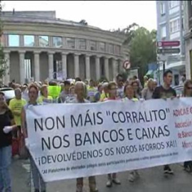 Los afectados por las preferentes se manifestan en A Coruña