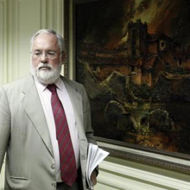 Miguel Arias Cañete pide que se endurezca el código penal para castigar a los pirómanos 