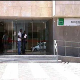 1418 médicos seguirán atendiendo a inmigrantes a partir del 1 de septiembre