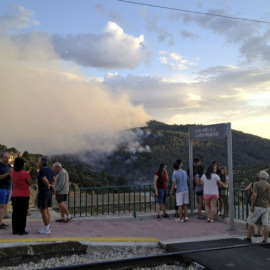 Los seis focos del incendio de Robledo de Chavela y Valdemaqueda continúan activos