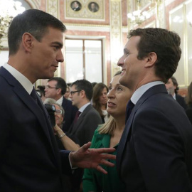 El presidente del Gobierno, Pedro Sánchez, la presidenta del Congreso, Ana Pastor,c., y el presidente del PP, Pablo Casado. - EFE