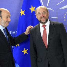 Rubalcaba pide que el BCE actúe sin condicionalidad