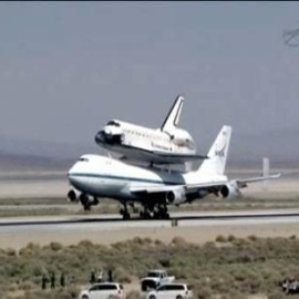 Aterriza el California el transbordador Endeavour