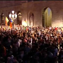 Fervor independentista en la Plaza Sant Jaume