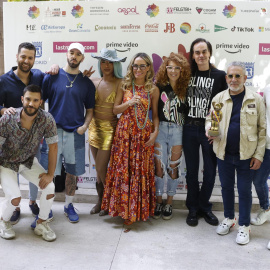 21/06/2022-La presentadora Luján Arguelles posa junto a la artista drag peruana Gad Yola , la dj Sofía Cristo  y el artista dEmo, entre otros, en el Museo Thyssen-Bornemisza durante su asistencia a la presentación de la programación oficial del MADO 2