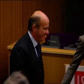 De Guindos asegura que España no necesita un rescate