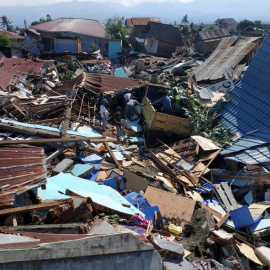 El terremoto ha arrasado barrios enteros | Dawir Fatir / Reuters
