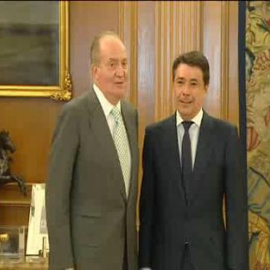 El rey Juan Carlos mantiene reuniones privadas con empresarios catalanes