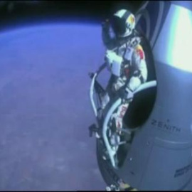 El primer hombre supersónico marca un hito en la historia de las hazañas de la humanidad