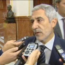 IU opina que el proyecto de españolizar a los niños catalanes es "echar gasolina al fuego"