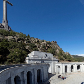 La nueva Ley de Memoria Histórica suprime títulos y medallas del franquismo y convierte el Valle de los Caídos en cementerio civil