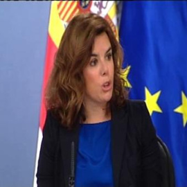 Sáenz de Santamaría: "Nadie puede utilizar a los funcionarios a su antojo"